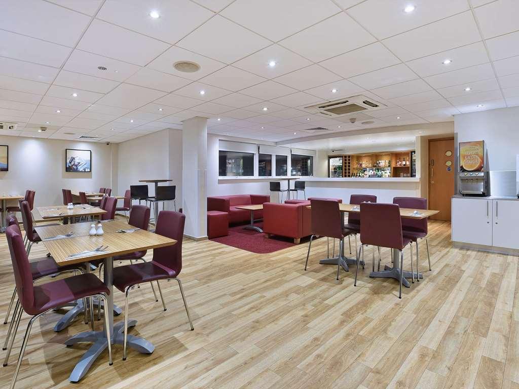 Travelodge Norwich Central レストラン 写真